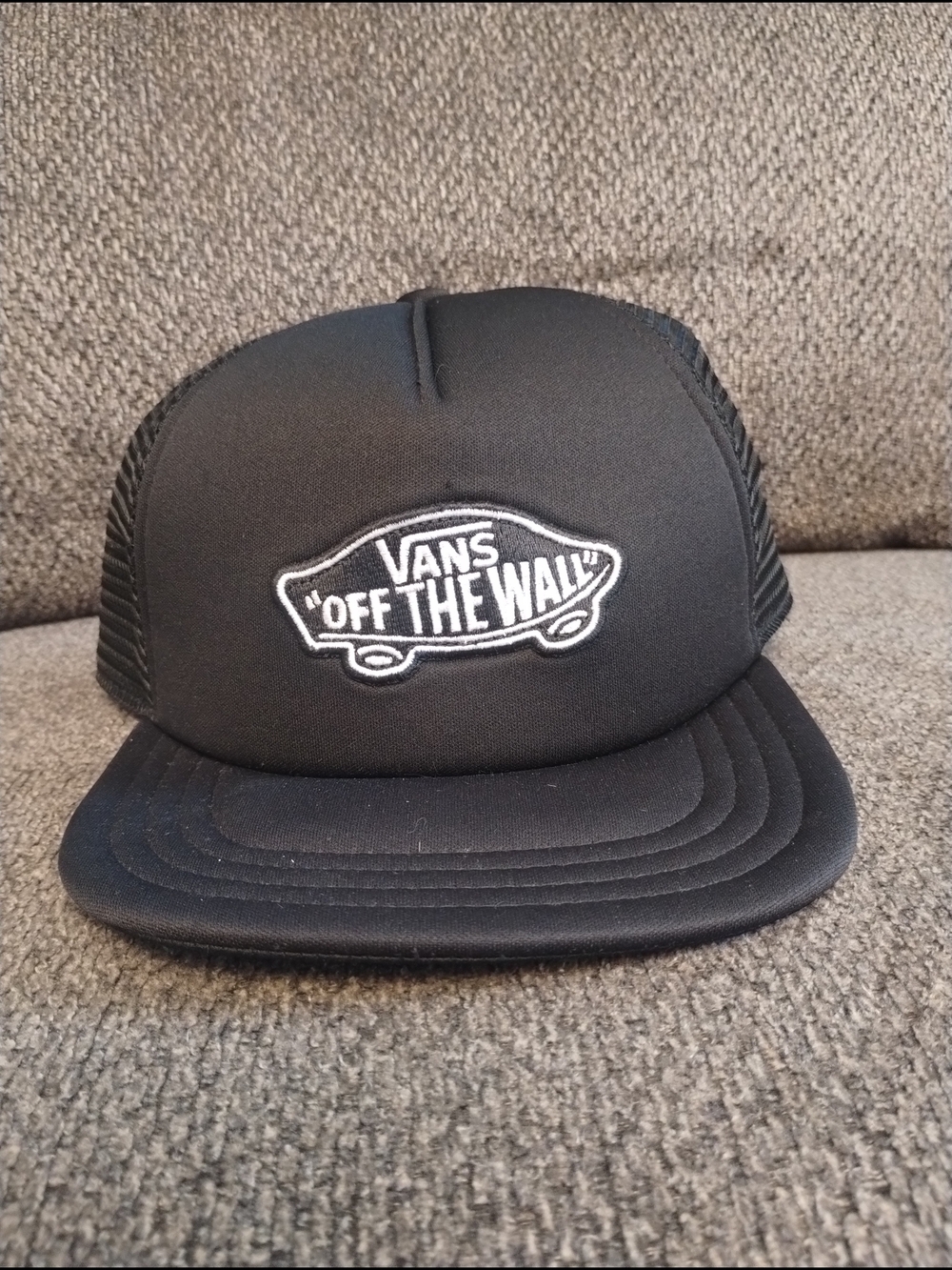 Vans Black 'Off The Wall' Logo Trucker Hat